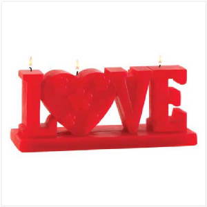 12826lovefiguralcandle.jpg